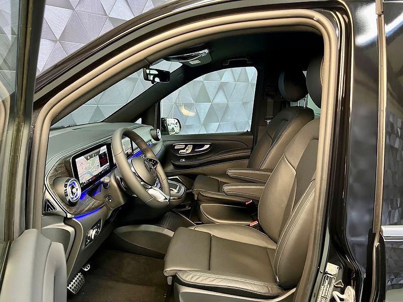 Mercedes-Benz Třídy V 300d 4M EXCLUSIVE XL, AIRMATIC - fotka 10 z 34