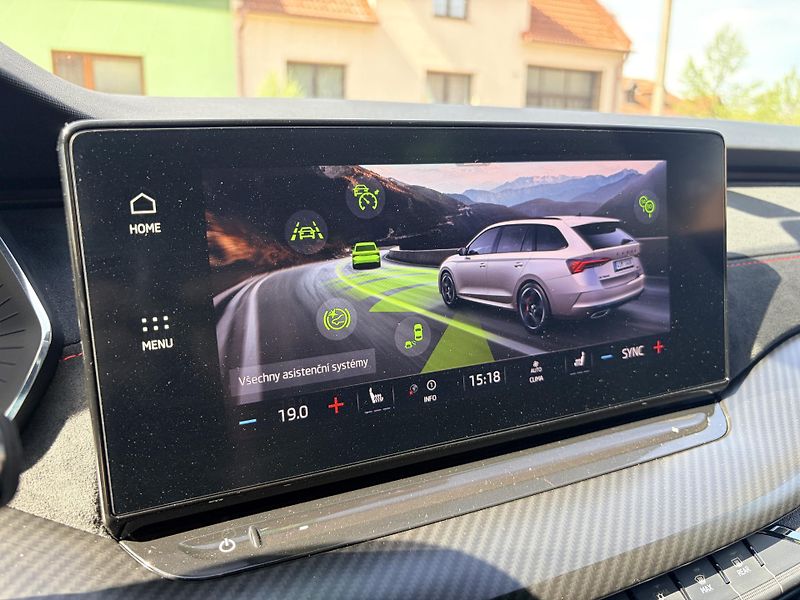 Škoda Octavia RS 180KW MATRIX CANTON HUD - fotka 32 z 54