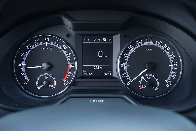Škoda Octavia (2017) 2.0 TDI, Automat, Navi - fotka 11 z 22