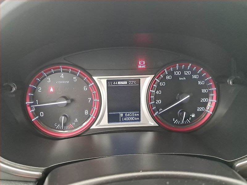 Suzuki Vitara (2017) 1.4 BoosterJet, 4X4 - fotka 11 z 17