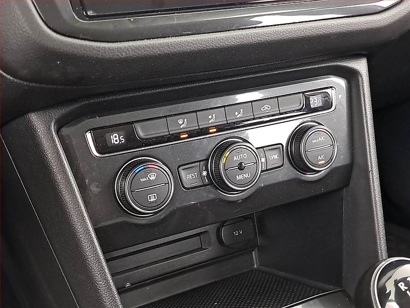 Volkswagen Tiguan (2017) 1.4 TSI, Park. senzory - fotka 14 z 18