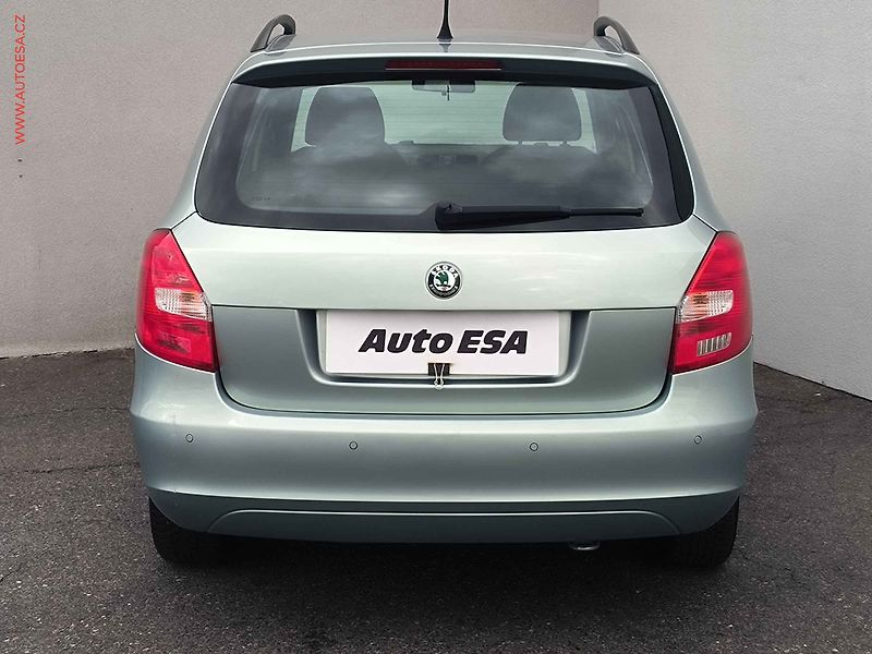 Škoda Fabia (2010) 1.2 TSi, Style, +kola - fotka 5 z 16