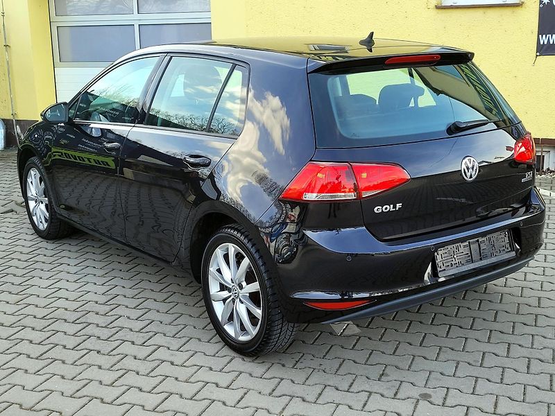 Volkswagen Golf 1,2 TSi SERV.KN*CEBIA,EA211 - fotka 13 z 39