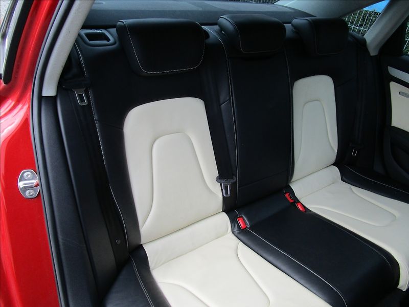 Audi A4 3.0FSi V6 Quattro S-Line - fotka 28 z 49