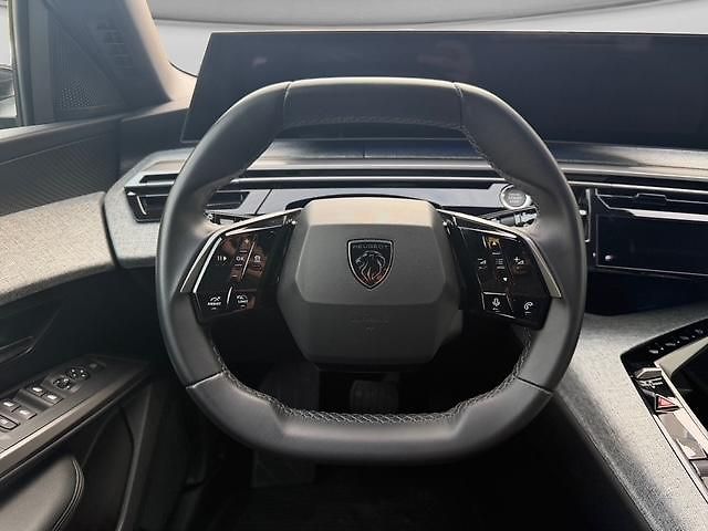 Peugeot 5008 (2026)  ALLURE Hybrid 145 e-DCS6 - fotka 12 z 15