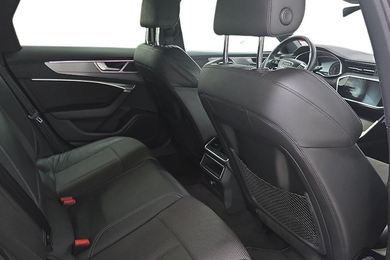 Audi A6 45TFSI q S-Line Matrix NezTop - fotka 15 z 17