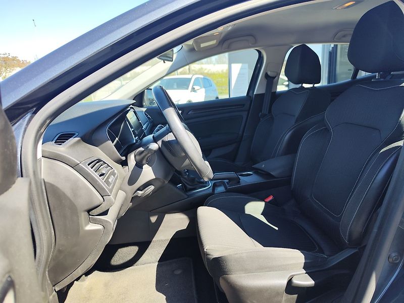 Renault Mégane 1.2 TCE/97kW 1.majitel - fotka 12 z 29