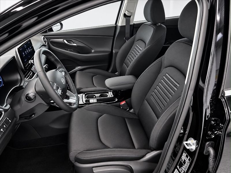 Hyundai i30 (2025) 1,5 STYLE - NOVÝ VŮZ - fotka 8 z 14
