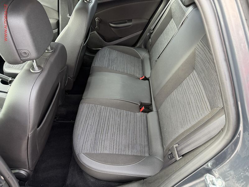 Opel Astra (2016) 1.6CDTi, AC, tempo - fotka 10 z 18