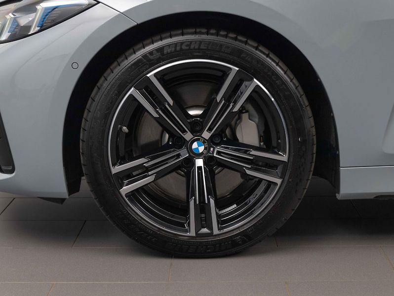 BMW Řada 4 430d xDrive Coupe - fotka 6 z 22