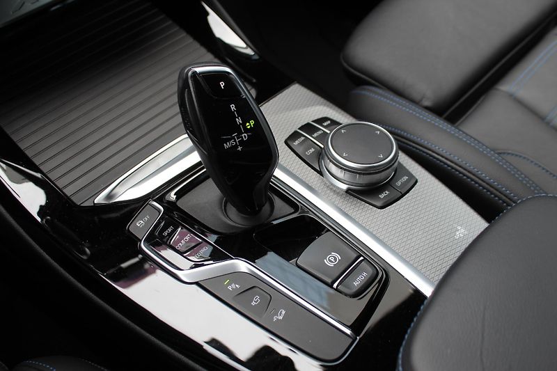 BMW X3 X3 xDrive30d - fotka 12 z 24