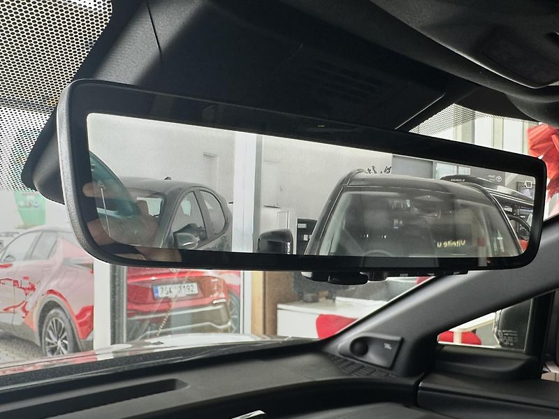 Toyota bZ4X (2026) Touring AWD - Executive 74kWh  - fotka 28 z 44