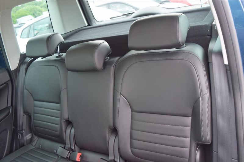 Škoda Yeti 1,4 TSI 92KW DSG XENONY VÝHŘEV - fotka 17 z 51