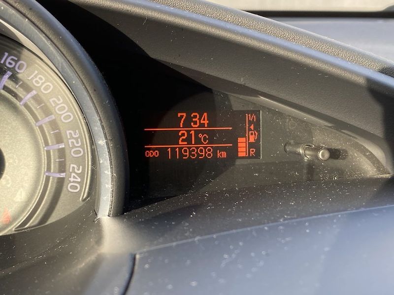 Toyota Verso 1.8i, ČR-1m, Trend, tažné - fotka 11 z 17