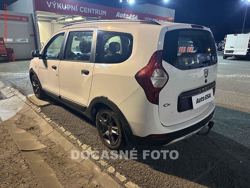 Dacia Lodgy (2017) 1.6i, 1.maj,ČR, Stepway, TZ - fotka 2 z 3