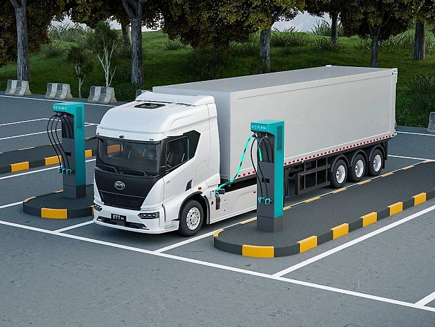Větší baterie podporuje nabíjení MCS až 1 500 kW. BYD udává doplnění z 20 na 80 procent za 20 minut., zdroj: Se svolením BYD.