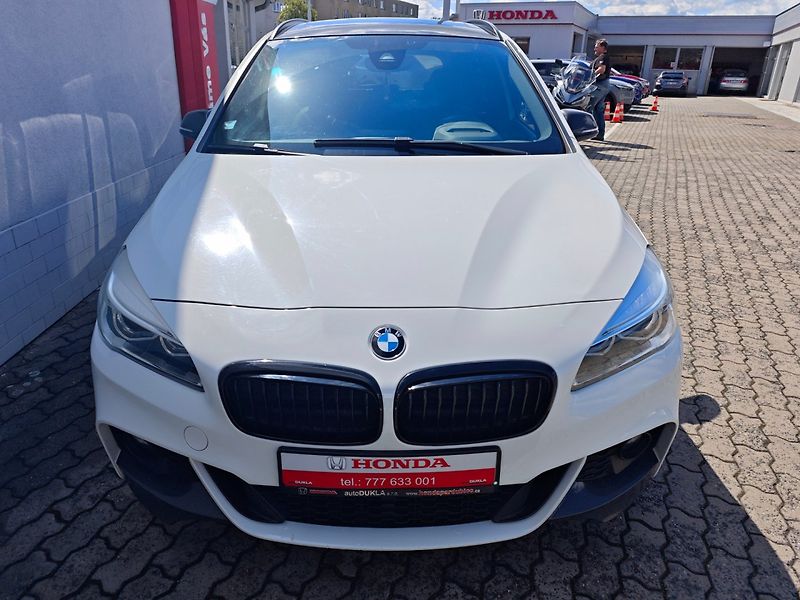 BMW Řada 2 (2016) 220D Grand Tourer M-paket - fotka 41 z 43