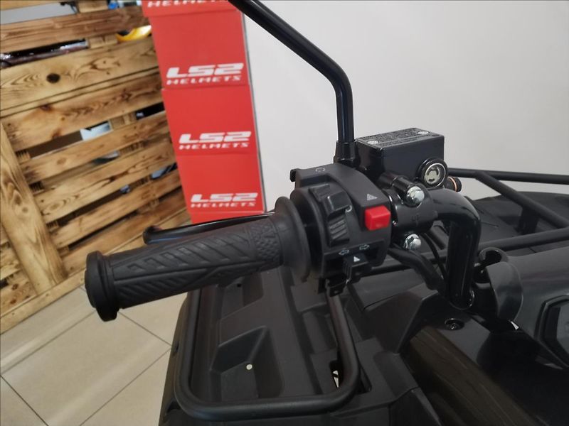 Linhai M210 2X4 EFI T3b, Black   0,2 - fotka 5 z 16