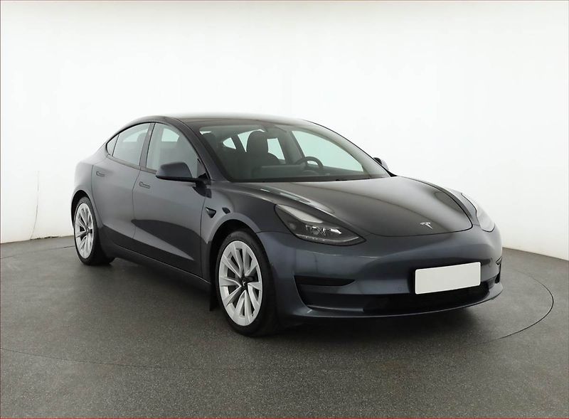 Tesla Model 3 (2021) Std Range Plus 52kWh, SoH 85% - fotografie inzerátu