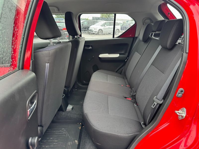 Suzuki Ignis (2017) 1.2i 66kW - fotka 14 z 31