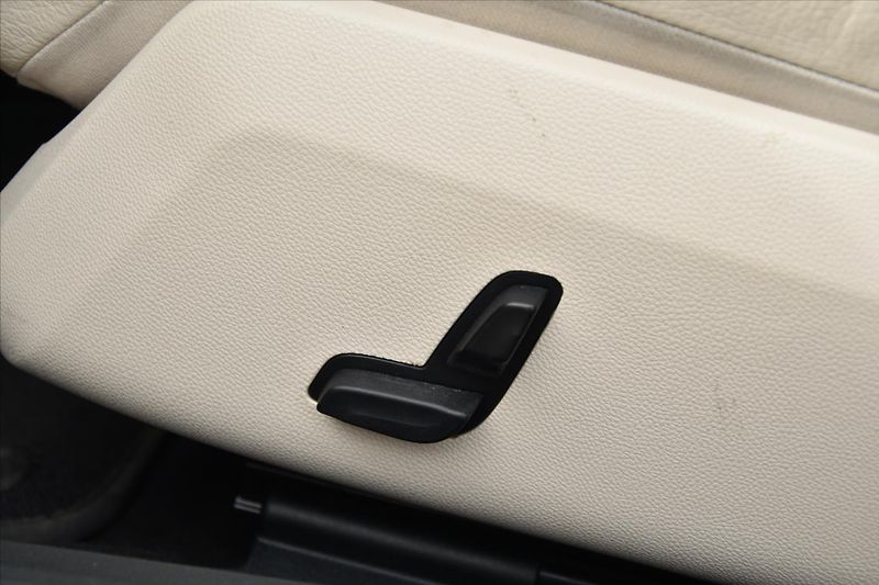 Mercedes-Benz CLS 350 CDI 195kW 4MATIC ČR - fotka 23 z 24