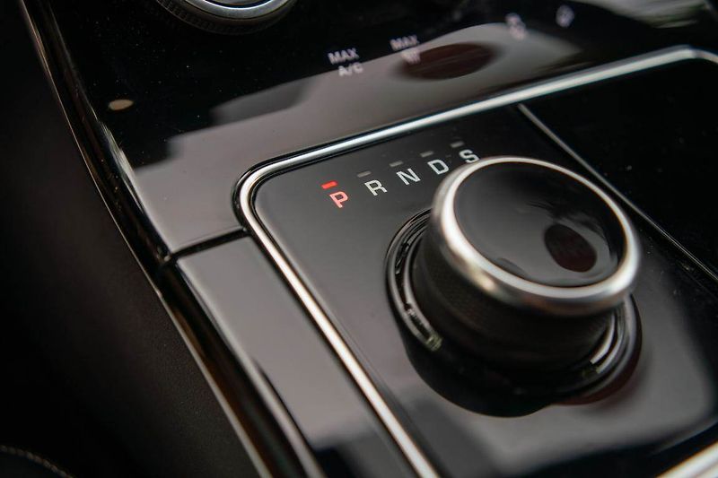Land Rover Range Rover Velar (2020) D275 - fotka 27 z 30