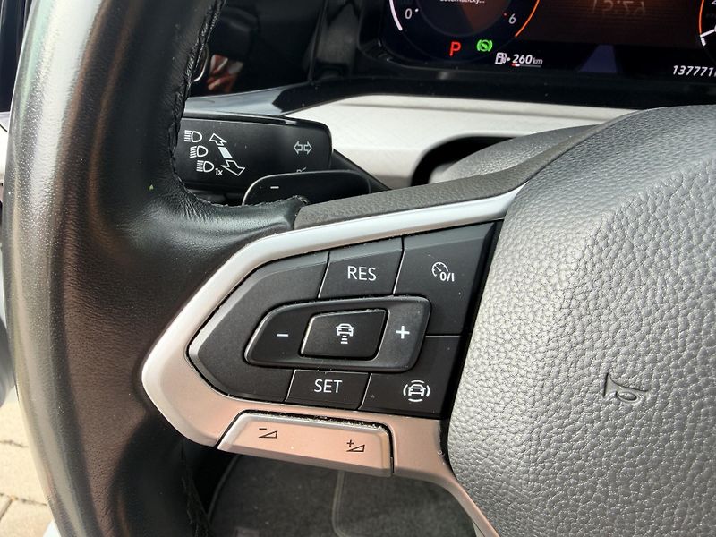 Volkswagen Golf Variant 2.0TDI DSG 110KW LED  - fotka 15 z 48