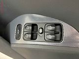 Mercedes-Benz CLK (2002) 3.2 i 320, AT, xenon, navi - náhled 12