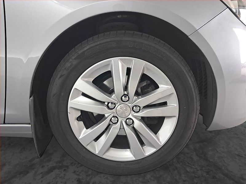 Peugeot 308 (2017) 1.2 PureTech, ČR,1.maj - fotka 15 z 20