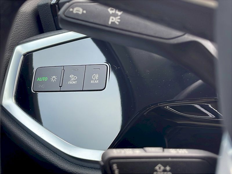 Audi Q3 (2023) 35 TFSI 110 kW S-Line S-tronic - fotka 7 z 33
