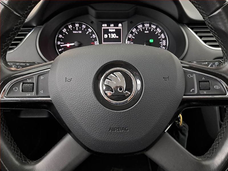Škoda Octavia (2013) 1.6 TDI, Automat, Navi - fotka 16 z 16