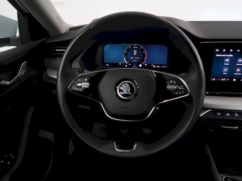 Škoda Octavia (2024) TOP SELECTION 1.5TSI 110KW - fotka 15 z 37
