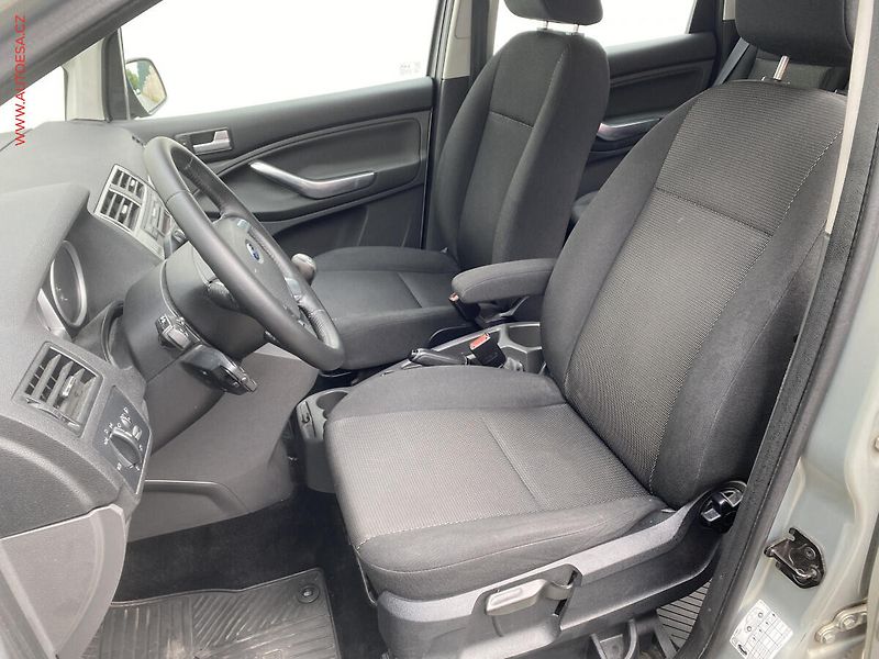 Ford C-MAX (2010) 1.6i, ČR, AC - fotka 9 z 13