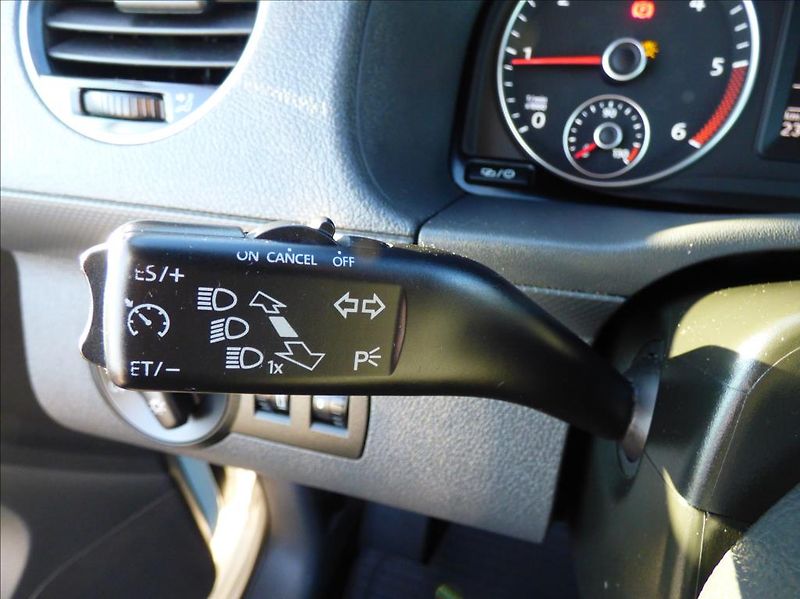 Volkswagen Caddy 2,0 TDI  Cup DSG - fotka 22 z 39