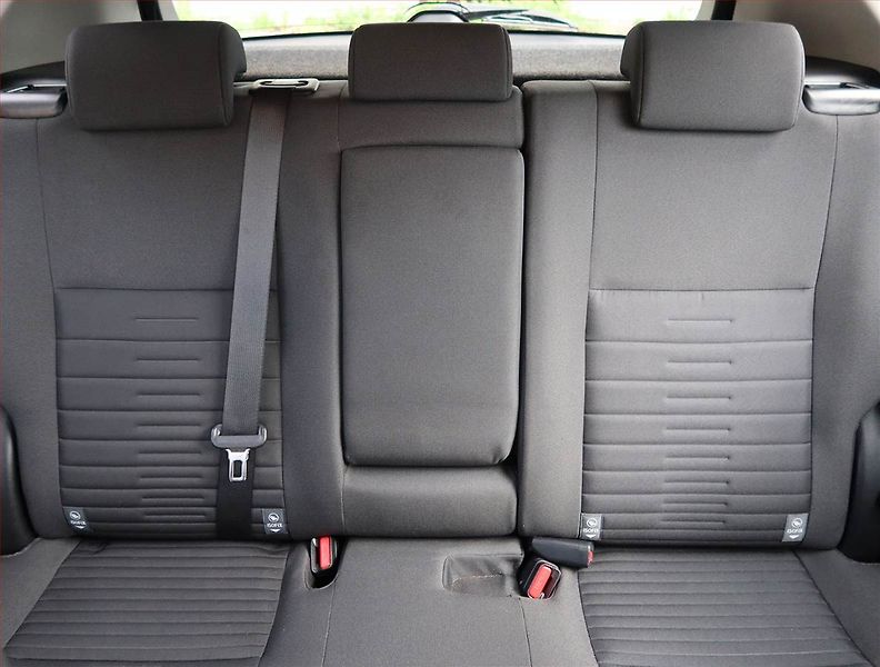 Toyota Auris (2016) 1.6 Valvematic, Serv.kniha - fotka 10 z 20