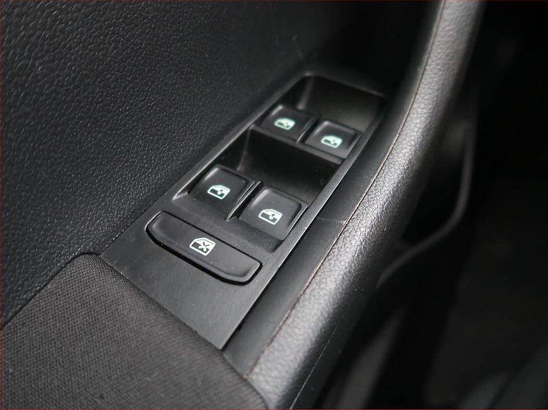 Škoda Fabia (2015) Style 1.4 TDI, po STK - fotka 15 z 20