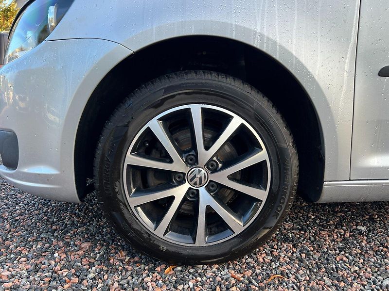 Volkswagen Touran (2012) 1.6 TDI 77 kW DSG - fotka 10 z 19