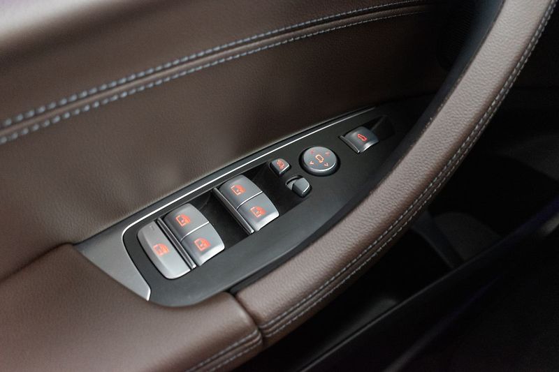 BMW X4 xDrive30d ///MSPORT*ZÁRUKA*ČR - fotka 15 z 53