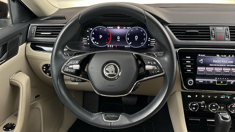 Škoda Superb 2.0 TDI DSG 4x4 L&K - fotka 9 z 31