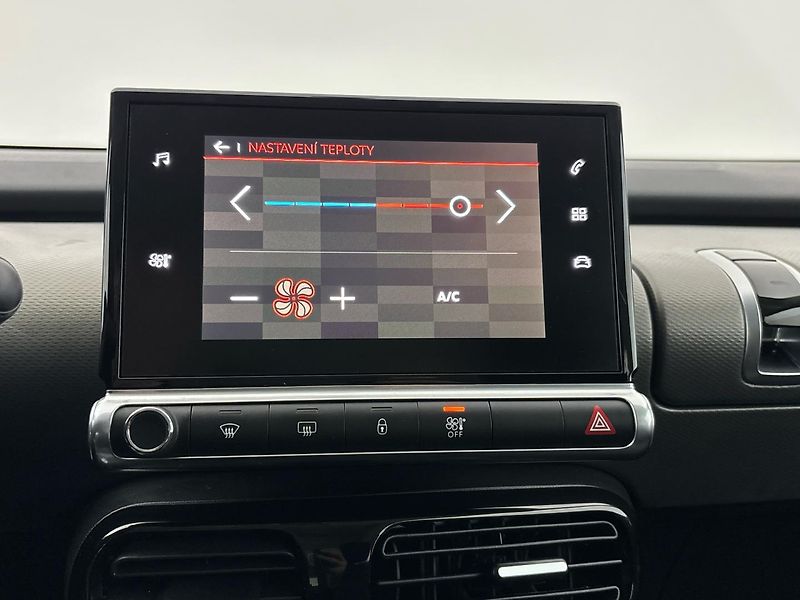 Citroën C4 Cactus Hatchback - fotka 19 z 28