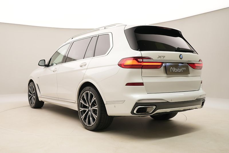 BMW X7 xDRIVE 30d M-PAKET CZ 6míst - fotka 10 z 88