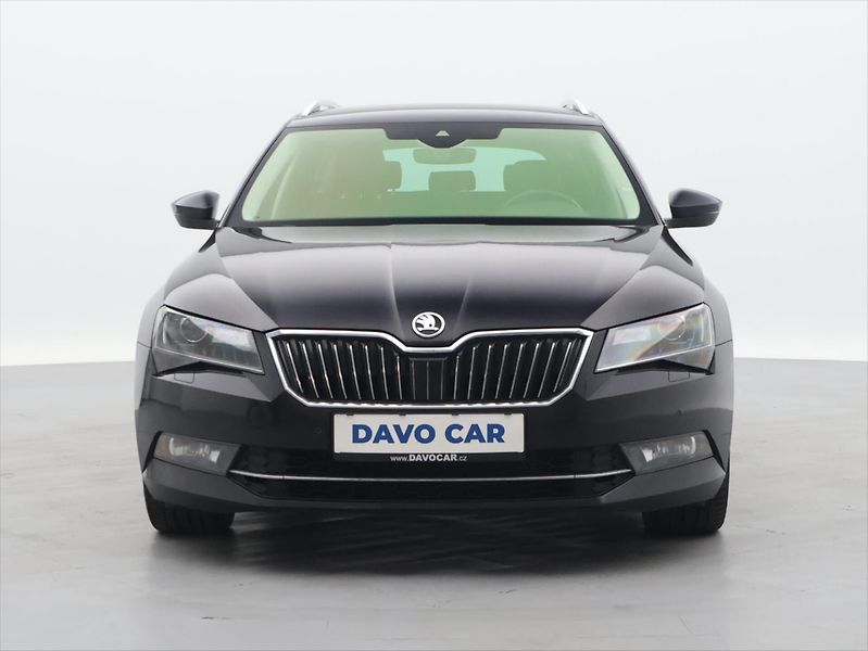 Škoda Superb 2,0 TDI 110kW CZ Style DSG - fotka 2 z 41