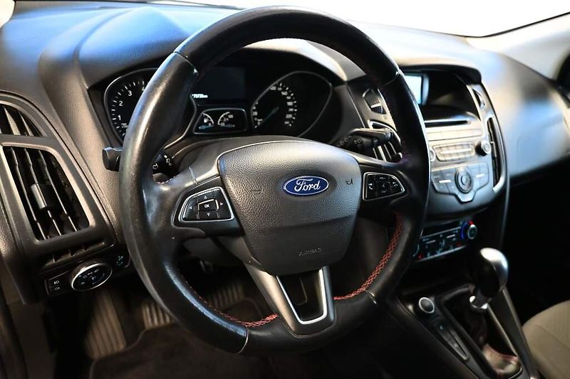 Ford Focus (2016) 1.5 SPORT ECOBOOST - fotka 13 z 25