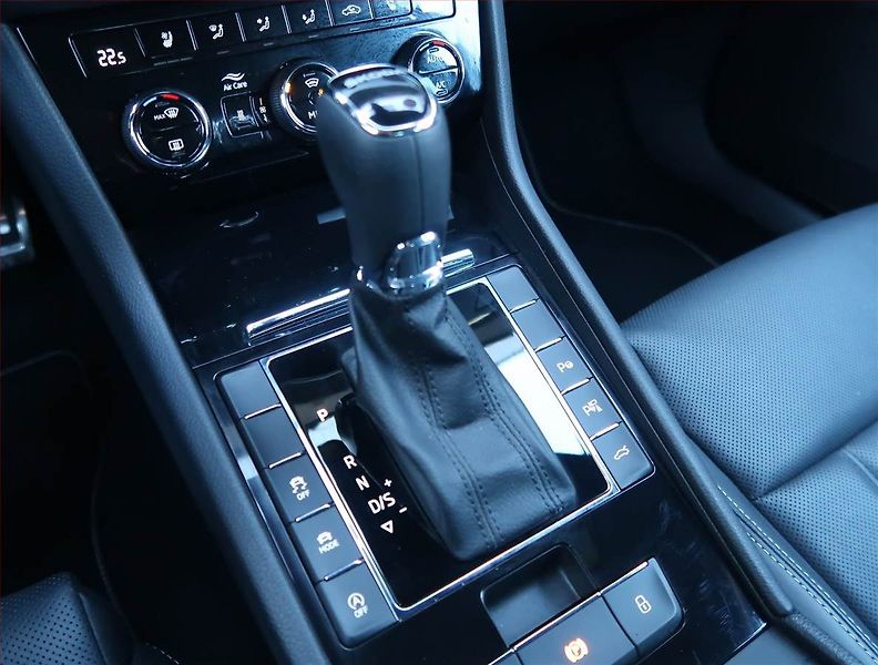 Škoda Superb (2024) 2.0 TDI - fotka 13 z 17