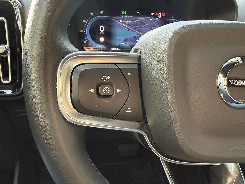 Volvo XC40 Recharge Single Motor 69kWh - fotka 27 z 36