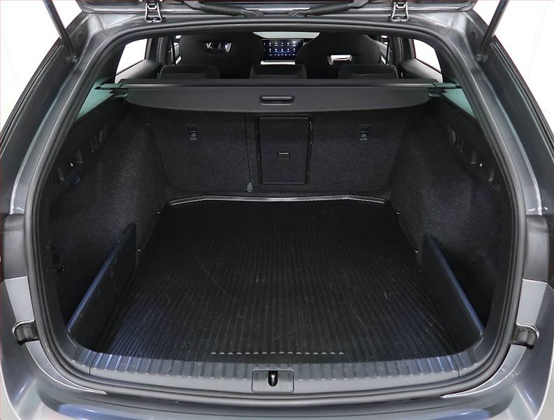 Škoda Octavia (2022) 1.5 TSI, Automat, Serv.kniha - fotka 14 z 29