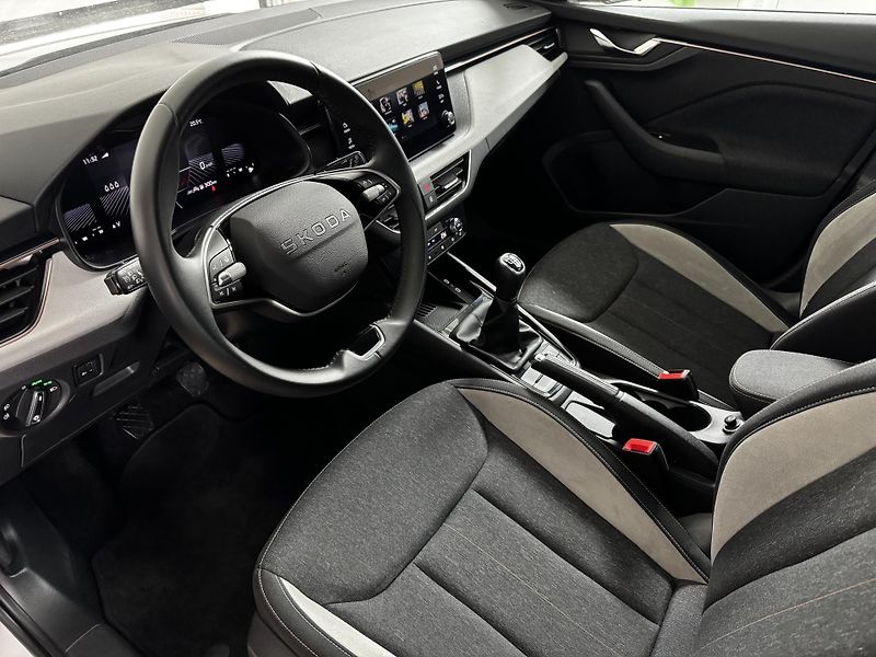 Škoda Scala (2025) 1.0 TSI Selection - CZ - DPH - fotka 9 z 23