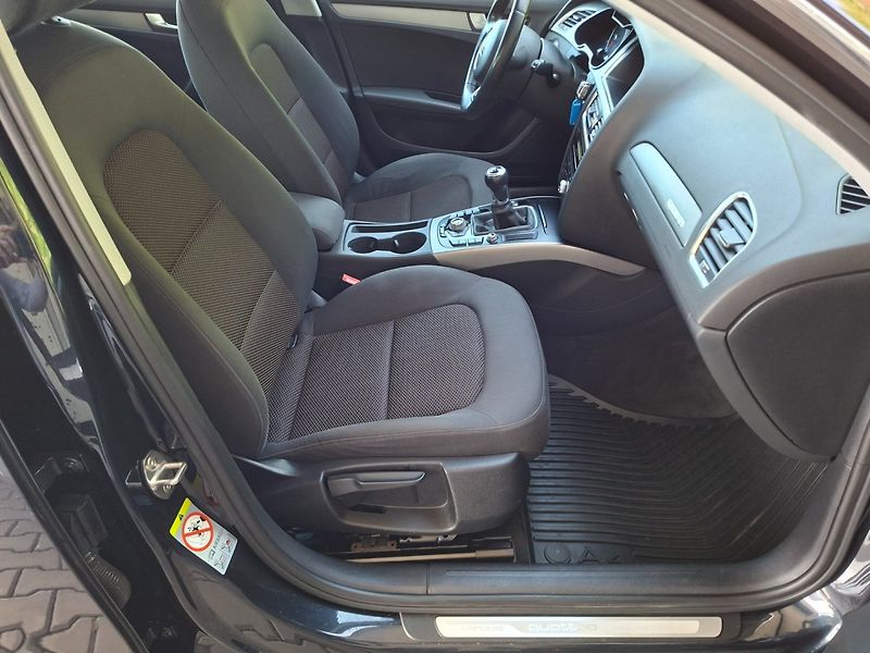 Audi A4 Allroad (2012) 2.0TDI 130kW MAN QUATTRO - fotka 24 z 43