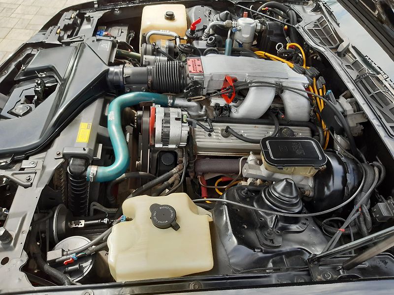 Chevrolet Camaro (1989) Z28 5,0V8 ConvertibleREZERVACE - fotka 23 z 28