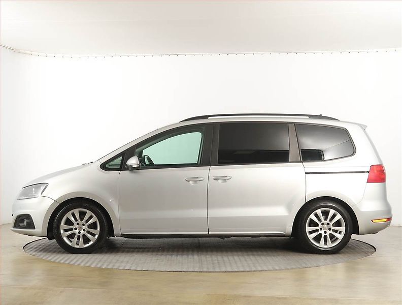 Seat Alhambra (2010) 2.0 TDI, Navi, Tempomat - fotka 3 z 26